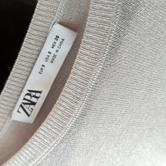 Zara NWOT shimmery silver top - Picture 2 of 4